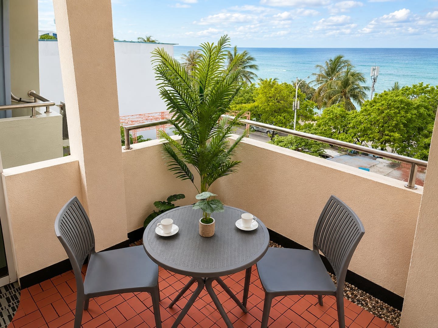 Breezy Home – Terrace with lagoon view