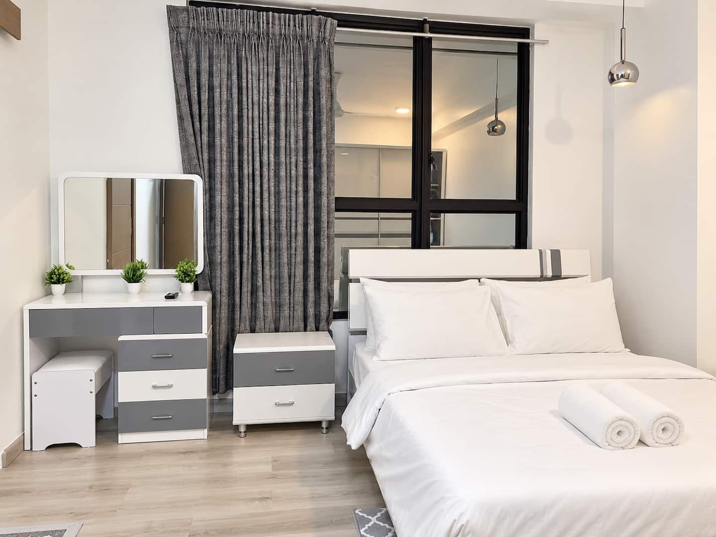 Breezy Seaside – Third bedroom